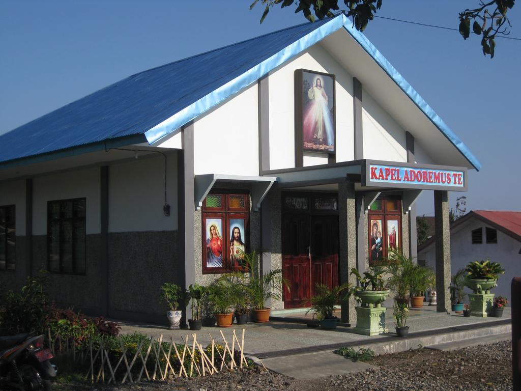 Mjr Ticketing Guest House Ruteng Exterior photo